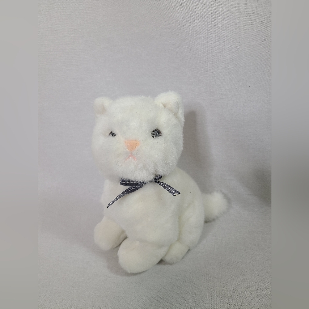 Vintage Animal Alley Kitten Cat Plush White Stuffed Animal Toys R Us Exclusive